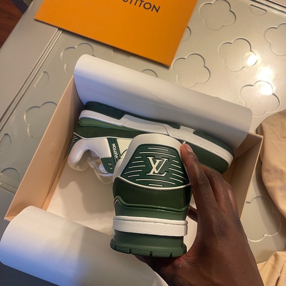 LV Runners size 13 for Sale Brand New, never worn, need to get rid of them - Picture 5 of 11